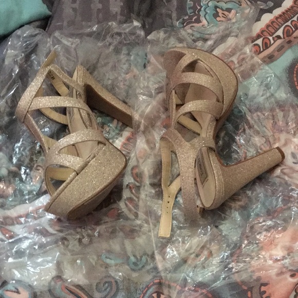 Benjamin walk heels. - Picture 1 of 1